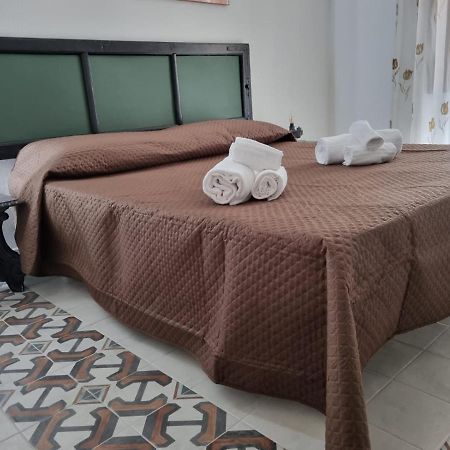 Casa Viotti Le Fuoriserie 巴勒莫 外观 照片